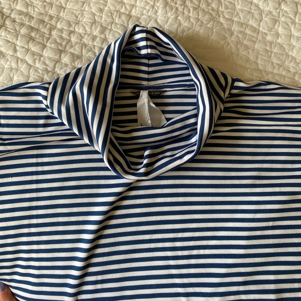 Oiselle Striped Funnel Neck Pullover